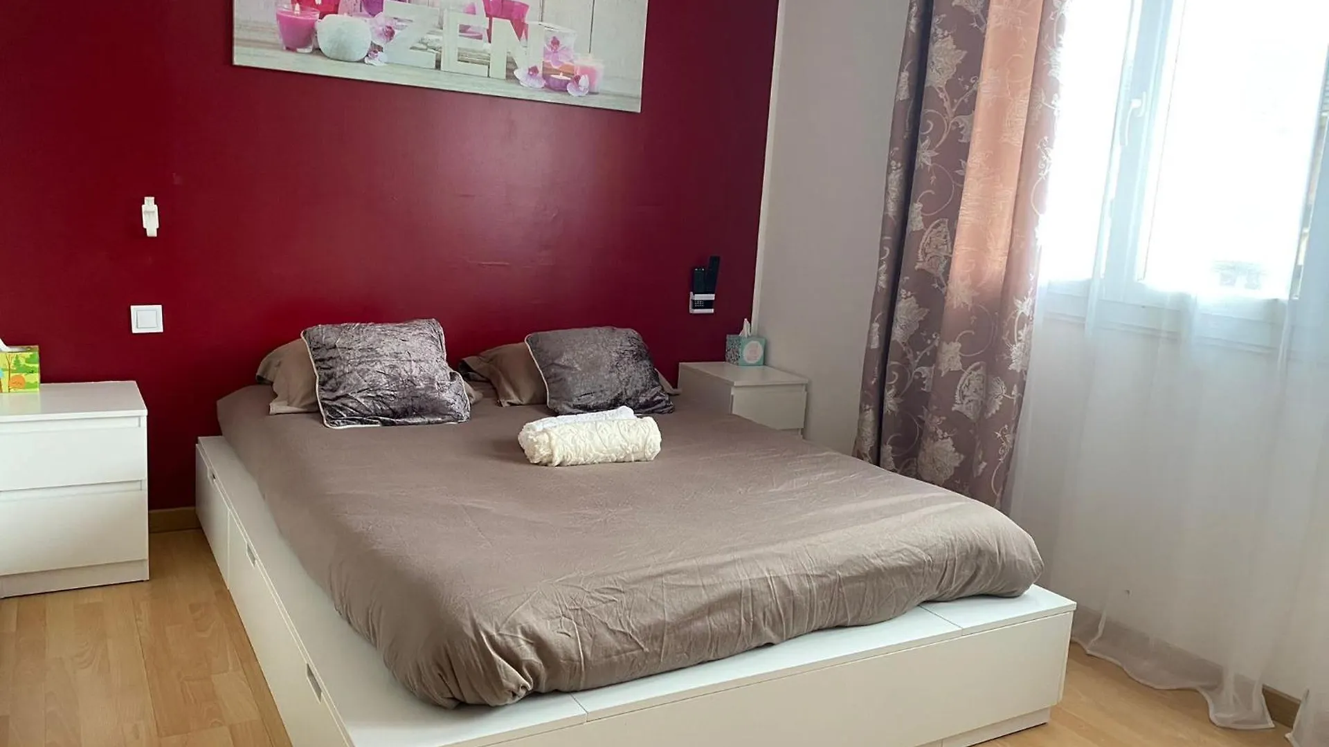 Maison 3 Pieces Avec Jardin Morangis  فرنسا